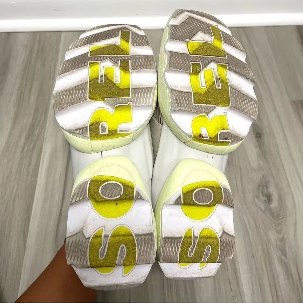 Sorel Sneakers Women's 9.5 Kinetic Impact Strap Stone Gray &‎ Yellow Slip-On